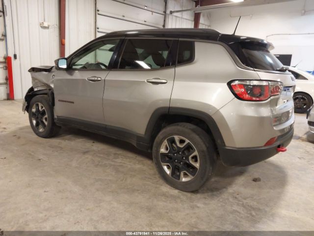 Jeep Compass Trailhawk 4x4 Image 18