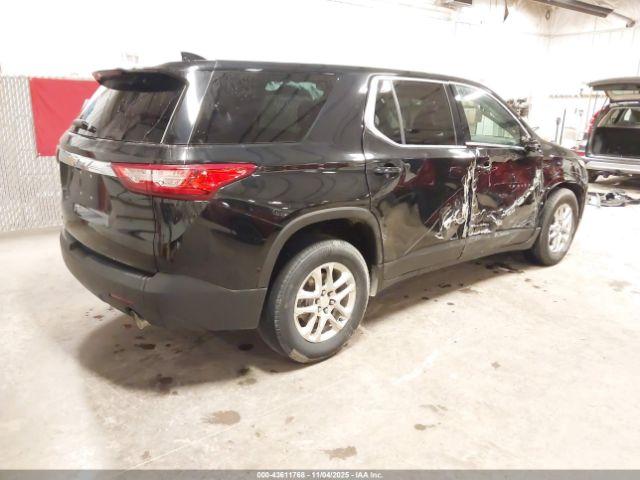 Chevrolet Traverse Ls Image 3