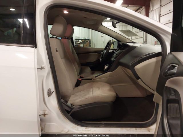 Ford Focus Se Image 9