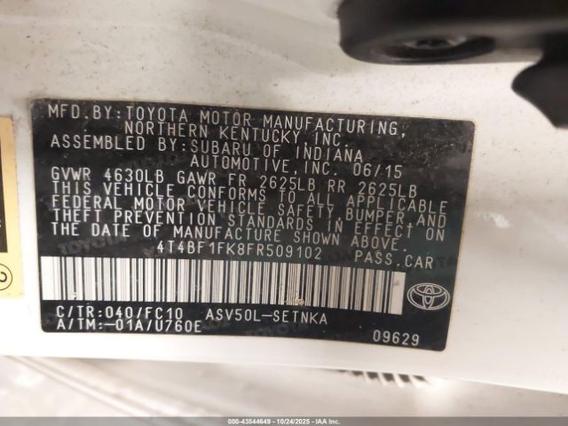 Toyota Camry Le Image 2