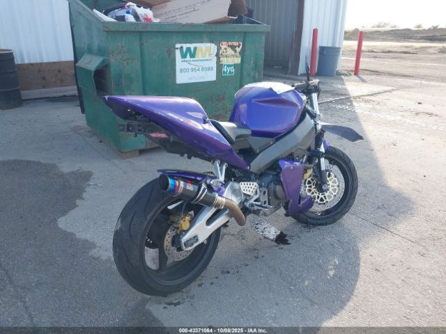 Honda Cbr900 Rr Image 9