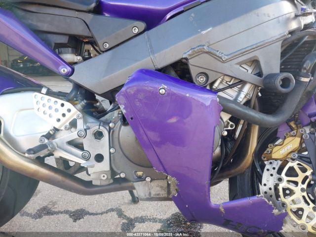 Honda Cbr900 Rr Image 5