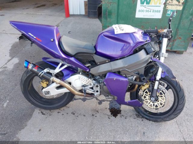 Honda Cbr900 Rr Image 14