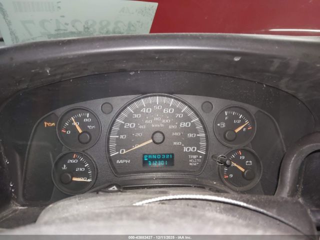 Chevrolet Express Image 9