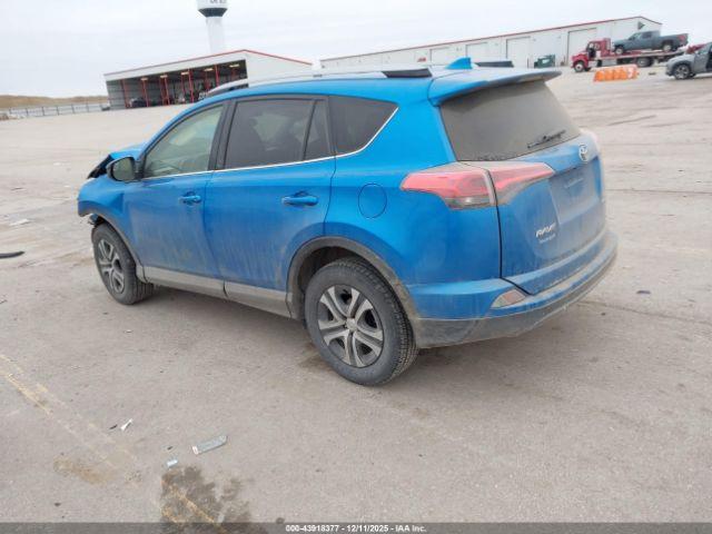 Toyota RAV4 Le Image 7