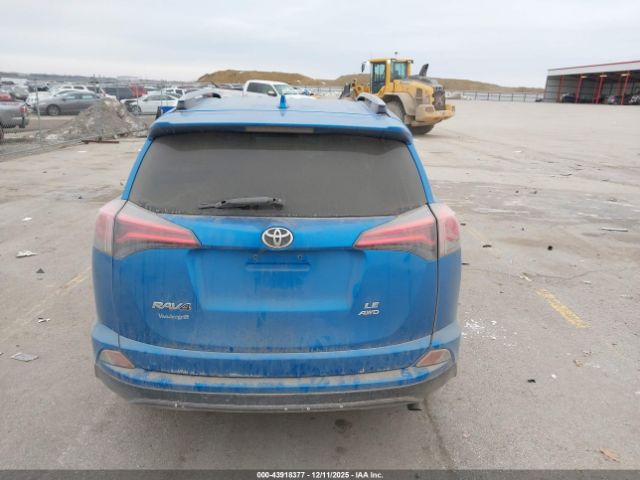 Toyota RAV4 Le Image 14