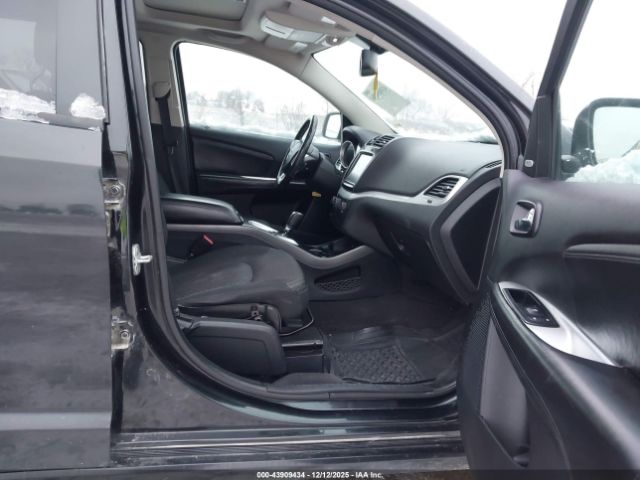 Dodge Journey Crew Image 2