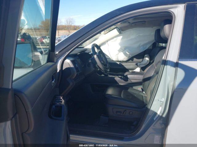 Nissan Pathfinder Sl 4wd Image 16