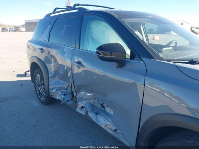 Nissan Pathfinder Sl 4wd Image 3