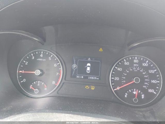 Kia Optima Lx Image 15