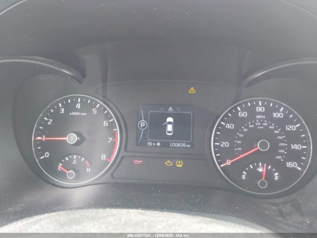 Kia Optima Lx Image 14