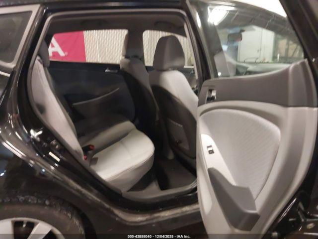 Hyundai ACCENT Se Image 10