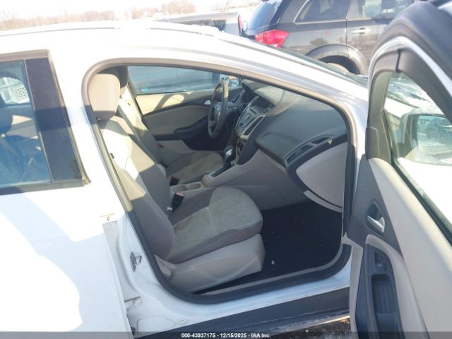 Ford Focus Se Image 7