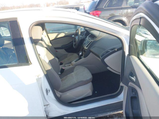 Ford Focus Se Image 7