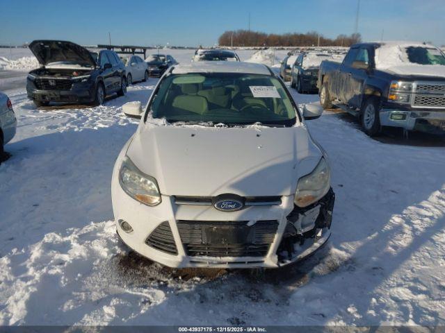Ford Focus Se Image 16