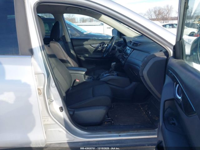 Nissan Rogue Sv Image 3