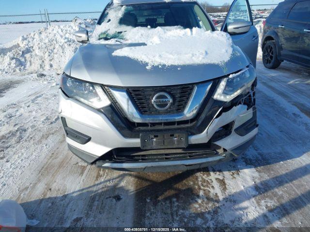 Nissan Rogue Sv Image 16