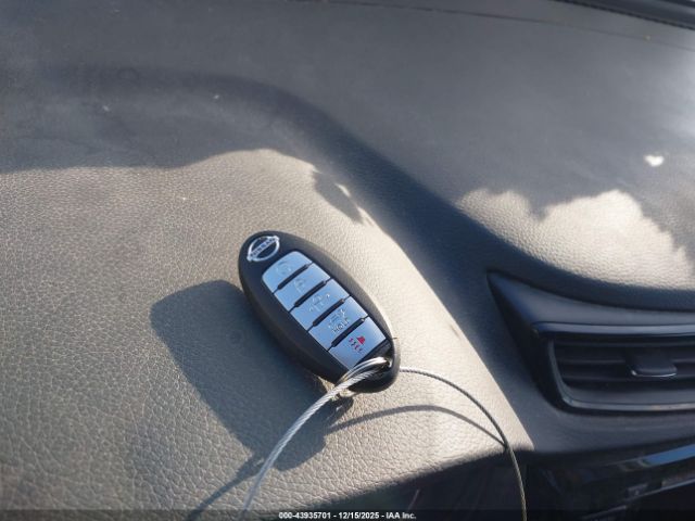 Nissan Rogue Sv Image 10