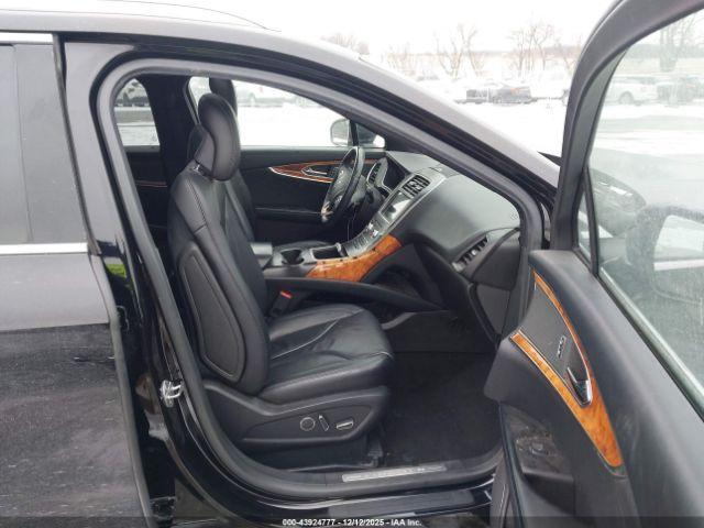 Lincoln MKX Reserve Image 9