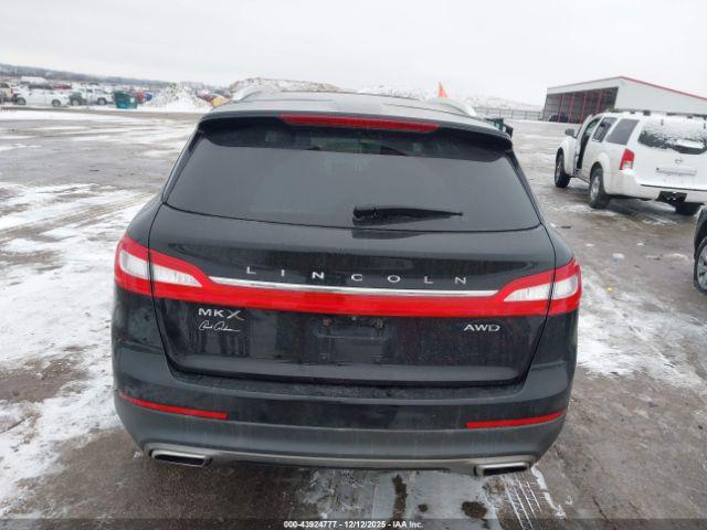 Lincoln MKX Reserve Image 3