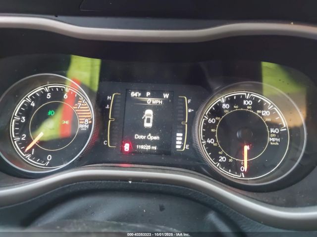 Jeep Cherokee Latitude Fwd Image 3