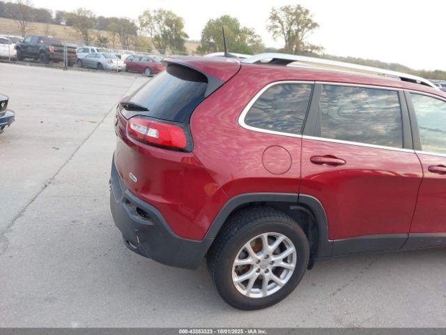 Jeep Cherokee Latitude Fwd Image 18