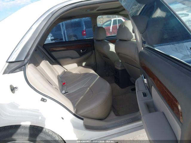 Hyundai XG350 L Image 6