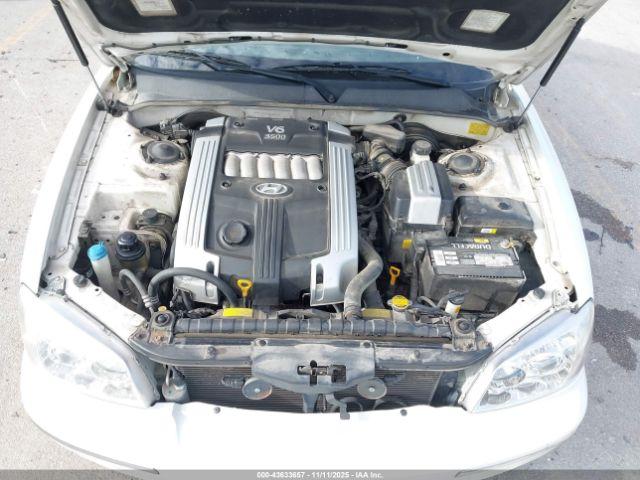 Hyundai XG350 L Image 10