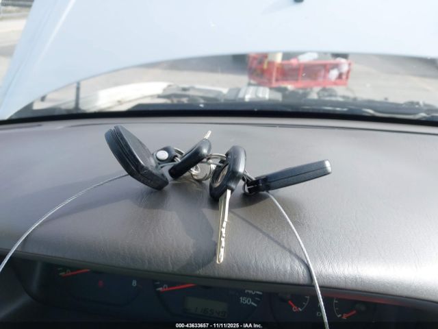 Hyundai XG350 L Image 11