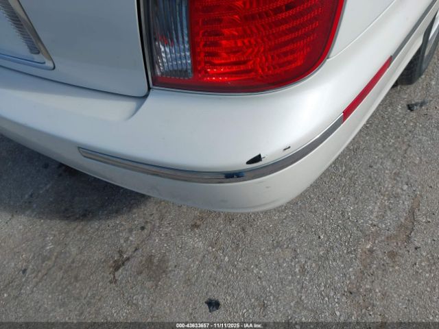 Hyundai XG350 L Image 8