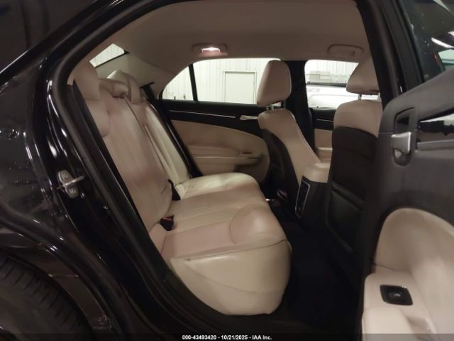 Chrysler 300 Limited Awd Image 14