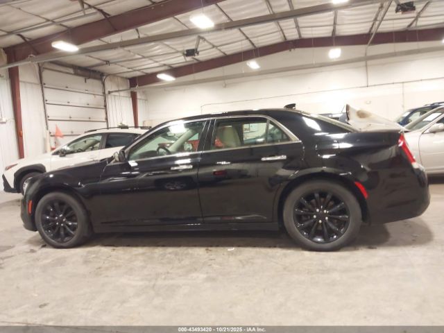 Chrysler 300 Limited Awd Image 4