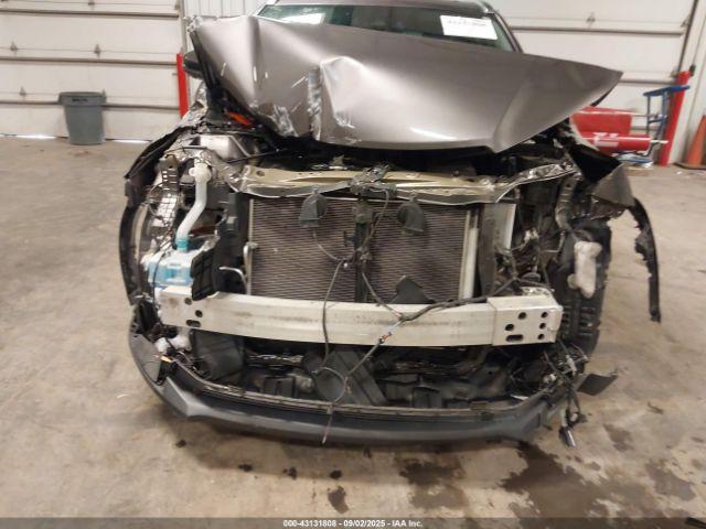 Toyota Highlander Limited Platinum Image 13