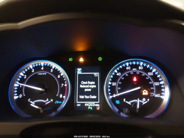 Toyota Highlander Limited Platinum Image 18