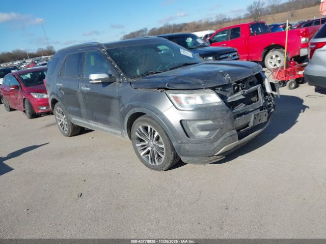 Ford Explorer Platinum Image 1