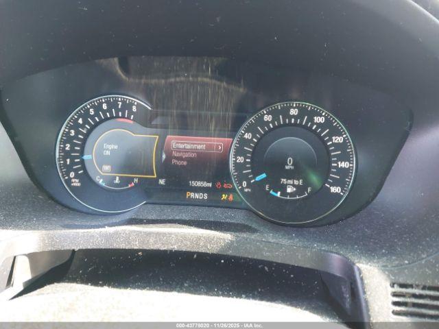 Ford Explorer Platinum Image 5