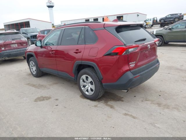 Toyota RAV4 Le Image 4