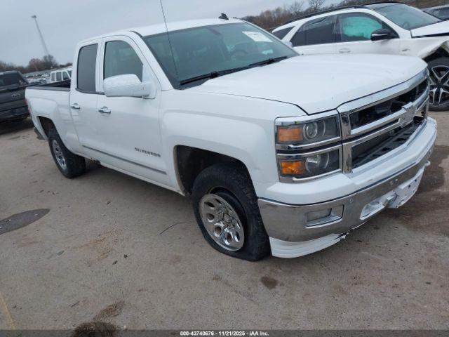  Salvage Chevrolet Silverado 1500