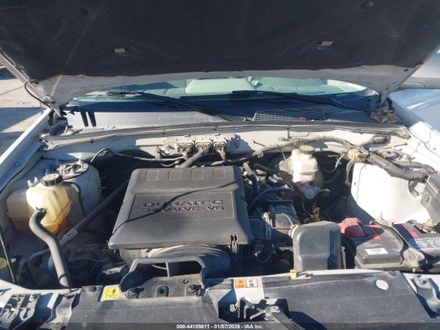 Ford Escape Xlt Image 2