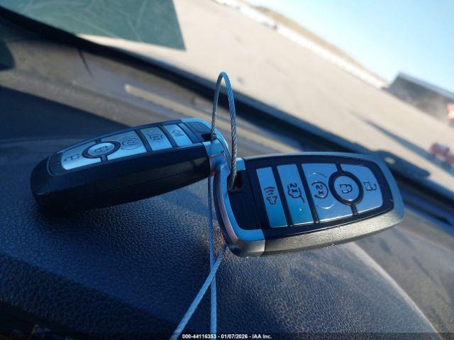 Ford Explorer Xlt Image 5