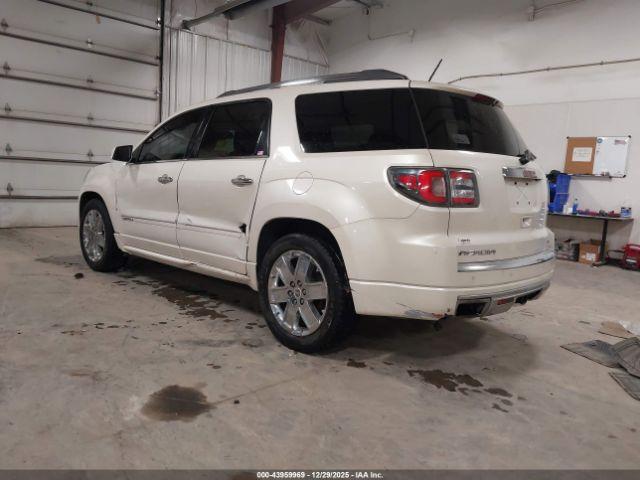 GMC Acadia Denali Image 8