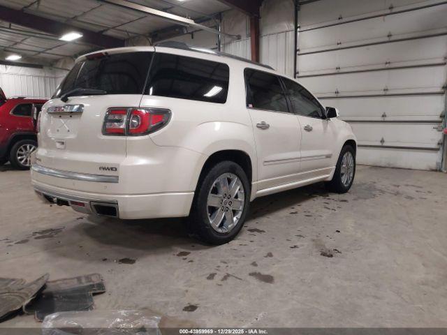 GMC Acadia Denali Image 4