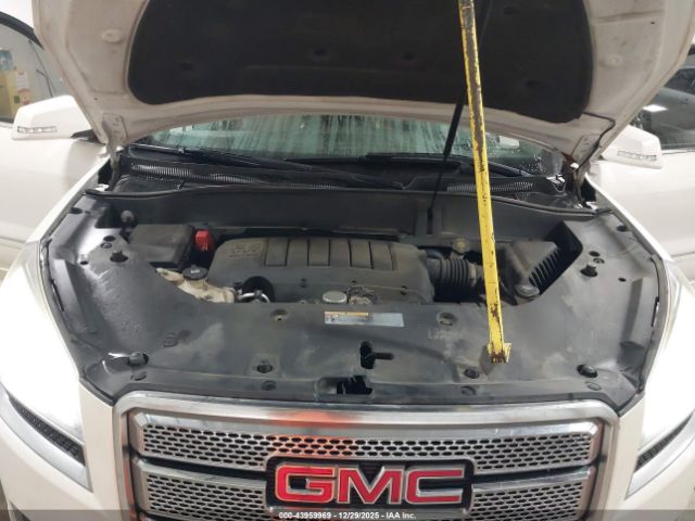 GMC Acadia Denali Image 9