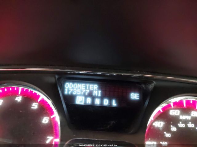 GMC Acadia Denali Image 14