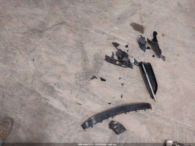 Chrysler 200 Touring Image 16