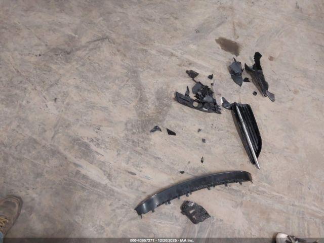 Chrysler 200 Touring Image 16