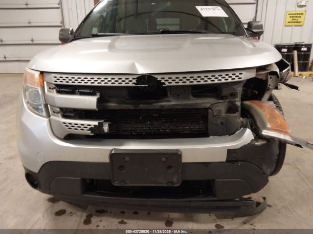 Ford Explorer Image 5