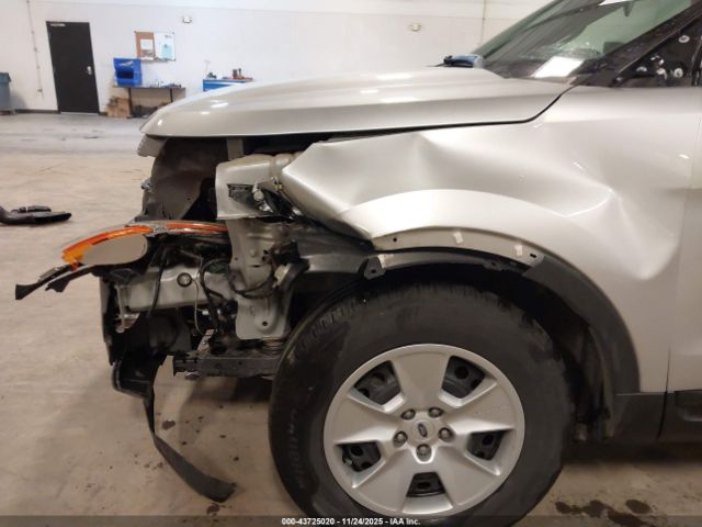 Ford Explorer Image 4