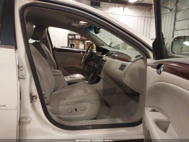 Buick Lucerne Cxl Image 13