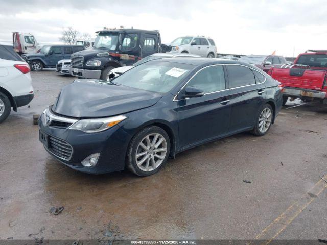 Toyota Avalon Limited Image 6